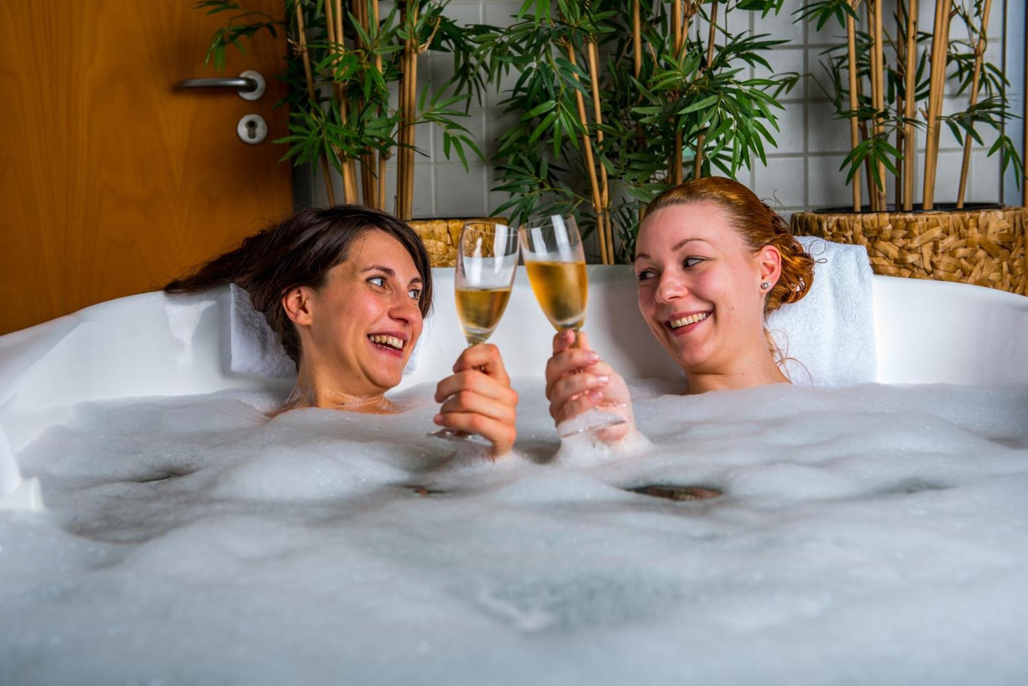Hotel An Der Therme バート・ズルツァ エクステリア 写真
